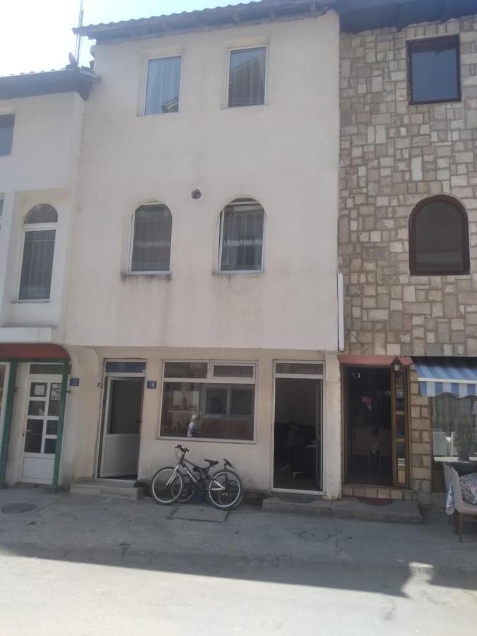 Guest House Erdan Плав Екстер'єр фото